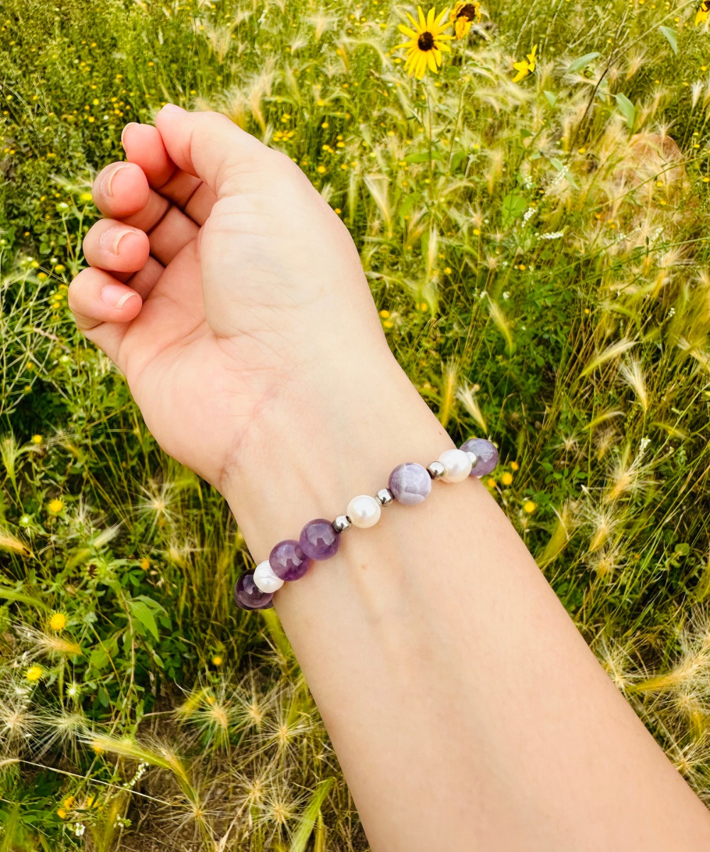 Amethyst- und Flussperlen-Armband
