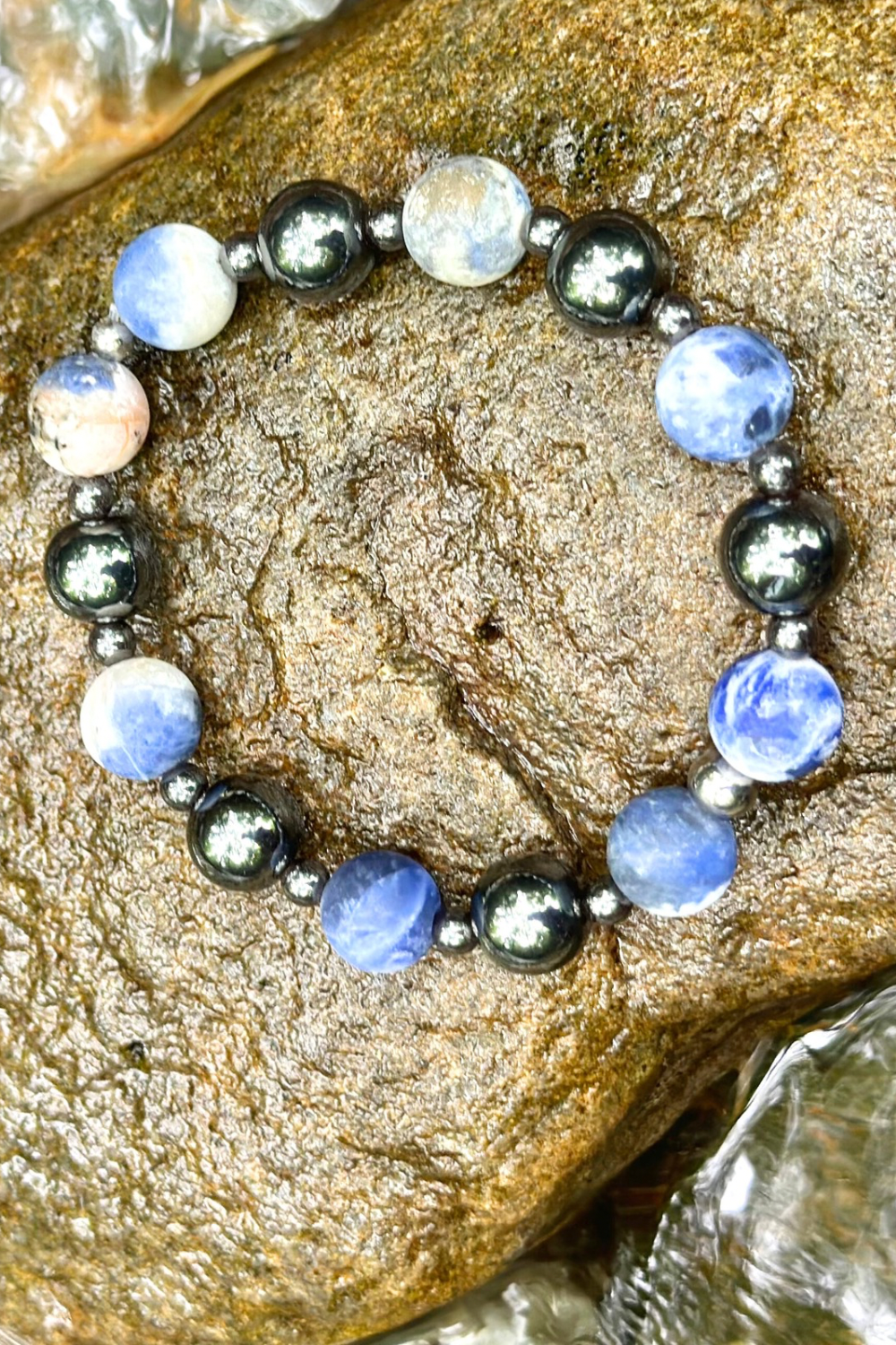Soldalite-Hämatit-Armband