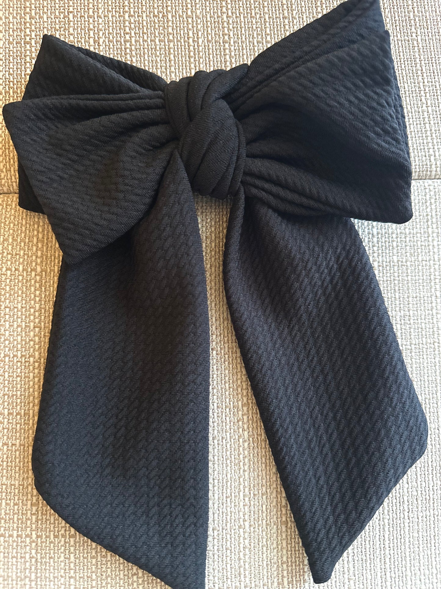 Textured Black Bullet Bow