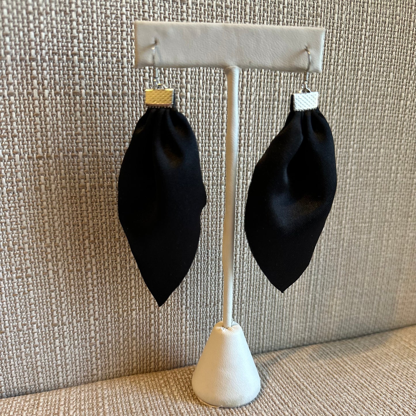 Black Leaves Earrings