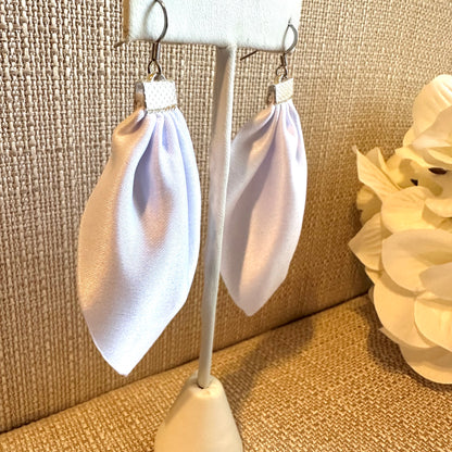 White Leaves Earrings