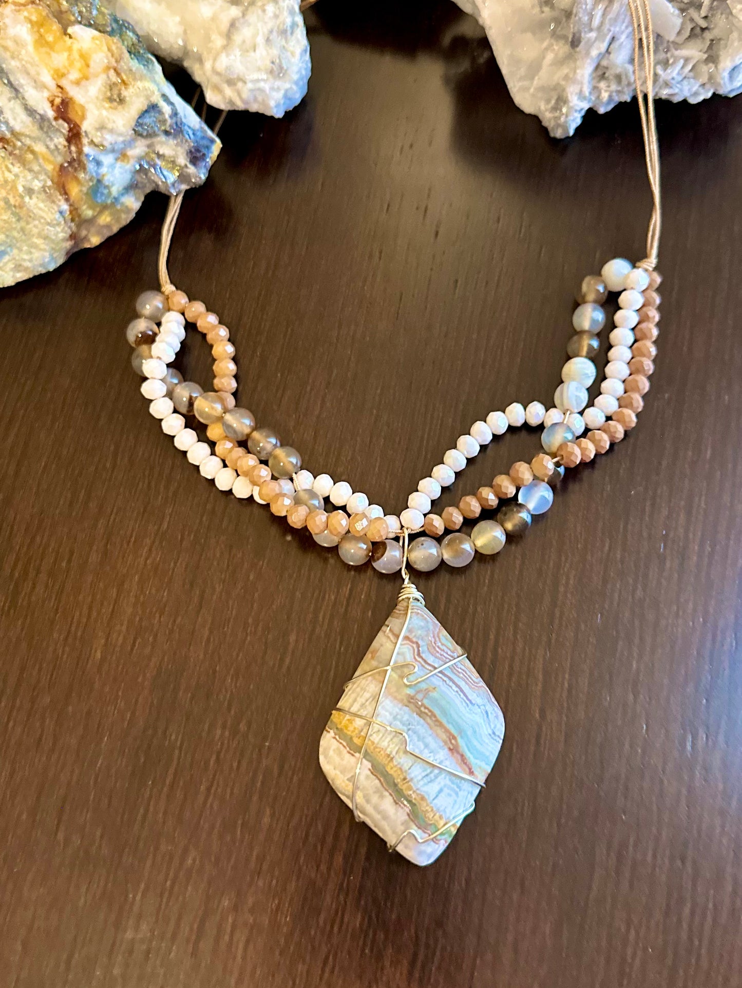 Earth Connection Lace Agata Necklace