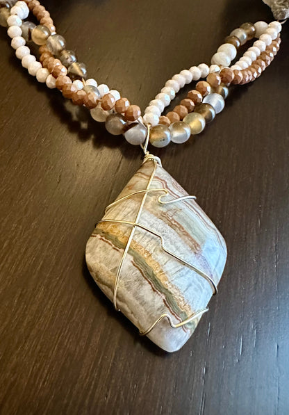 Earth Connection Lace Agata Necklace