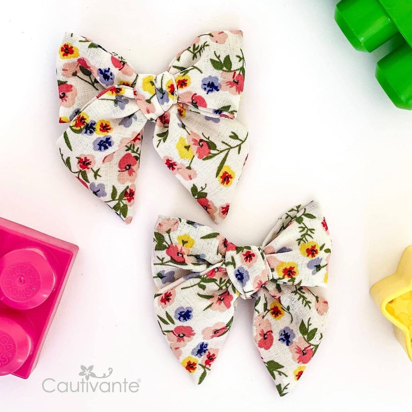 Duo Ivory Floral Bows